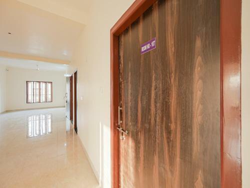Hotel Oyo 86683 R3 Residency