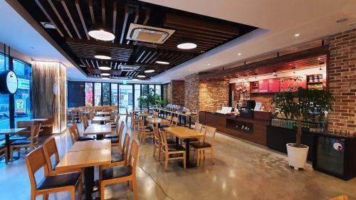 Hotel Aropa