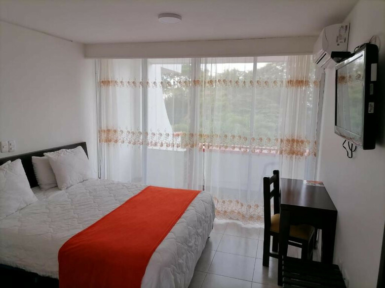 Hotel Del Llano