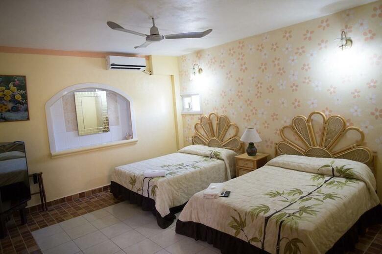 Hotel Francis Arlene