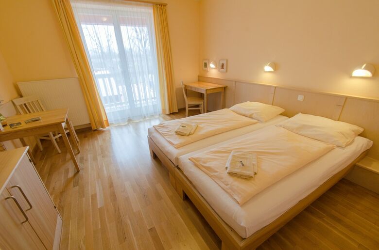 Hostal Jufa N�rdlingen
