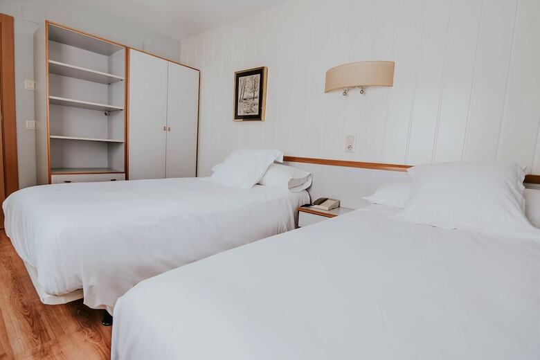 Hotel Residencia Isasa