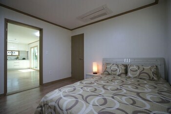Ilchulbong Hotel