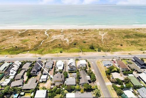 Papamoa Coastal Retreat - Papamoa Holiday Home