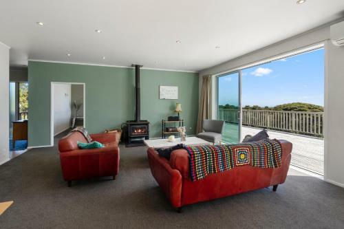 Ocean Break - Piha Holiday Home
