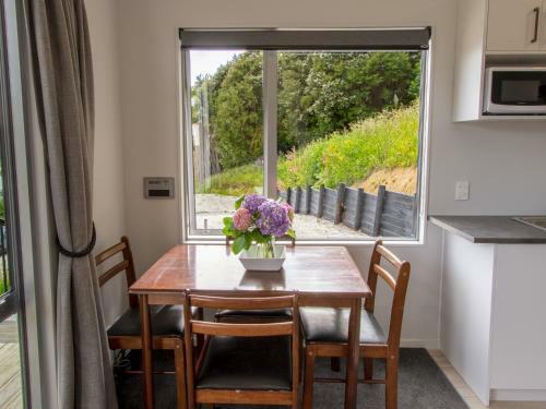 Kereru Cabin - Riwaka Holiday Unit