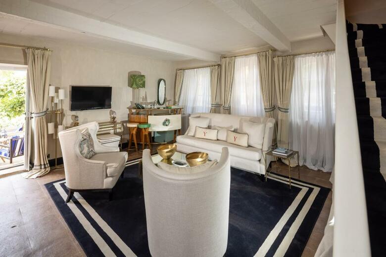 Hotel H�tel Le Yaca