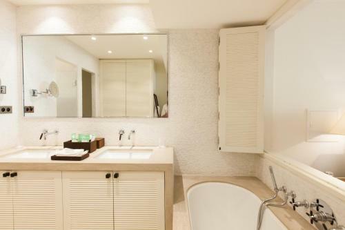 Hotel H�tel Le Yaca