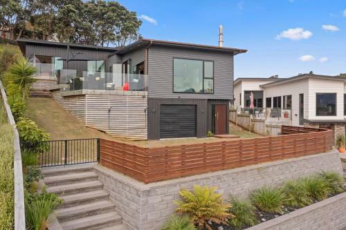 R And R At Robertson - Raglan Holiday Home