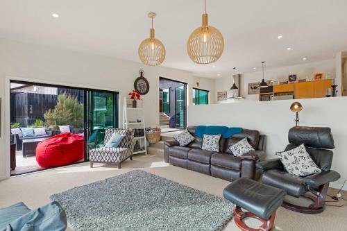 R And R At Robertson - Raglan Holiday Home