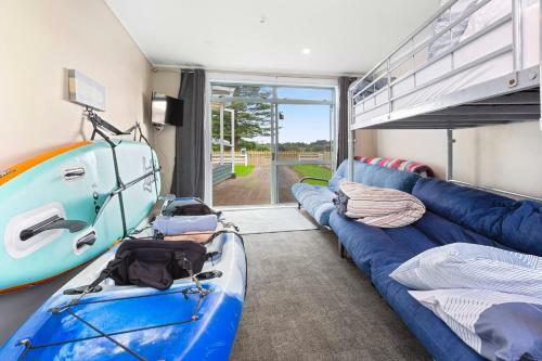 Kopu Cottage - Raglan Holiday Home