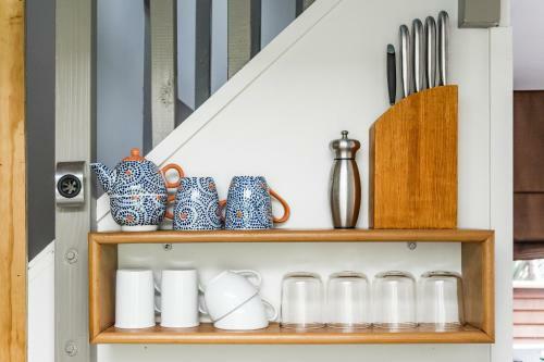 Unique Tiny Home Holidaying In The Surf Shack