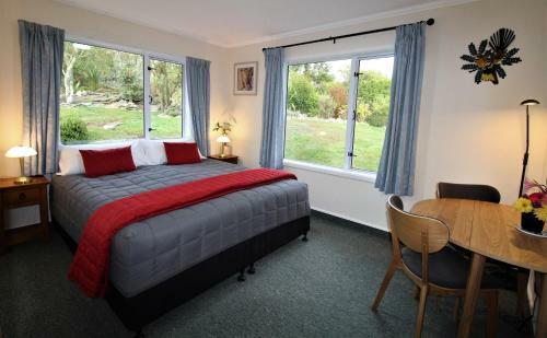 Hostal Labyrinth Gardens Guest House
