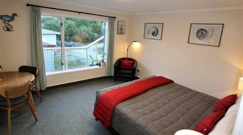 Hostal Labyrinth Gardens Guest House