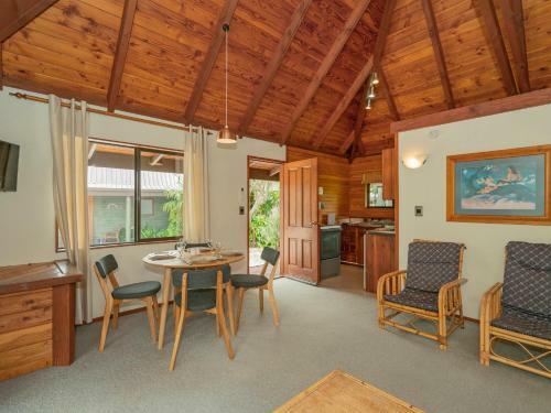 Tairua Villa 12 - Tairua Holiday Unit