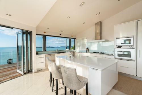 Villa Heaven Nz Luxury Adult Accommodation