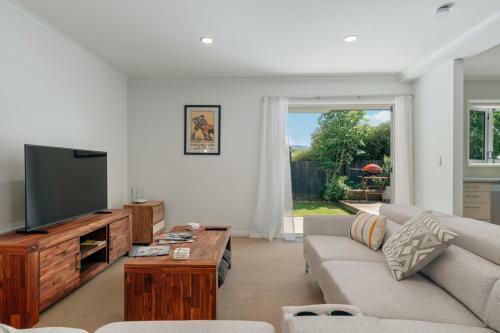 Views On Koru - Wanaka Holiday Home