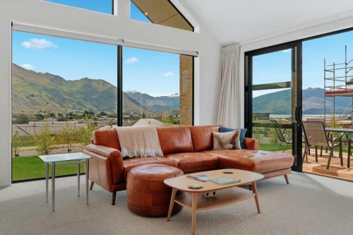 Alpine Bliss - Wanaka Holiday Home