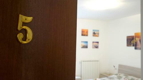 Hostal La Lanterna Sul Com�