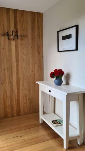 Apartamento Kowhai Studio -private Opposite Golf Course In Central Wanaka