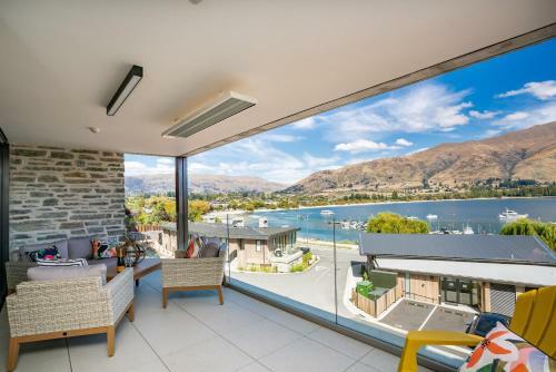 Lake View Apartment At Marina Terrace