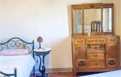 Awesome Home In Collegnago With Wifi And 3 Bedrooms