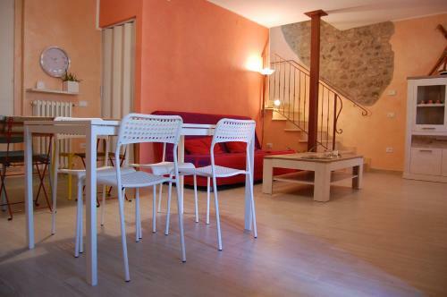 Hostal Corte Colori