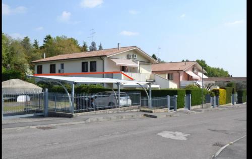 Rosalinde House