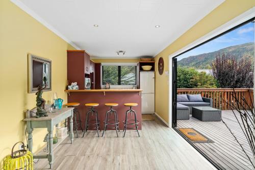 Mckibbin Lodge - Arrowtown Holiday Home