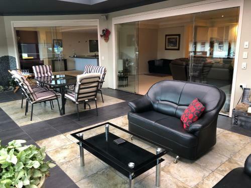 Large Luxury Apartment Located Right In Town