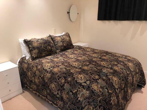 Large Luxury Apartment Located Right In Town