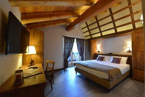 Hotel De La Tor