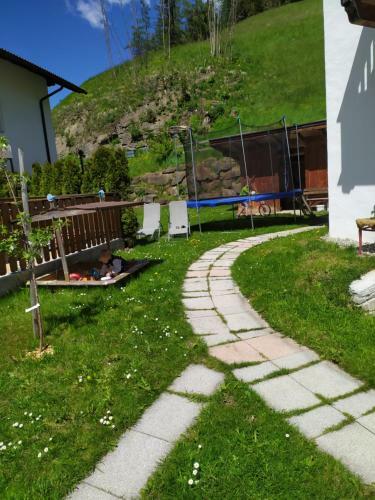 Apartments Ban Guggugg