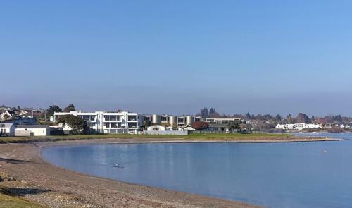 Waimahana 11 - Taupo Holiday Apartment