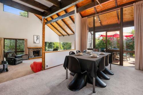 Garden Grove - Taupo Holiday Home