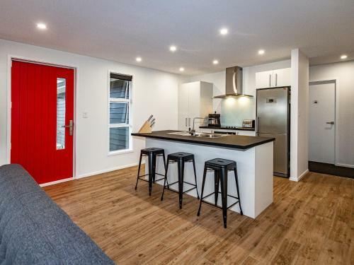 Modern Mountain Escape - Ohakune Holiday Home