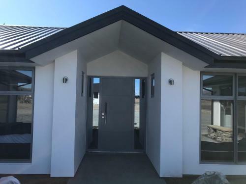 5 Bedrooms & 4 Bathrooms