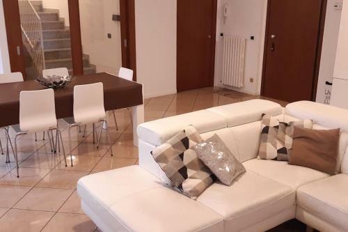 B&B Accogliente A Due Passi Dal Metr� Di Milano - Casa Adriana