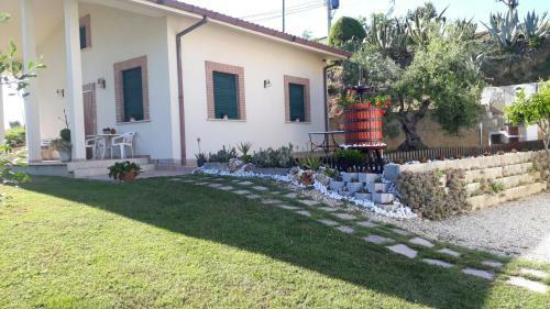 Villetta In Collina A Due Passi Dal Mare