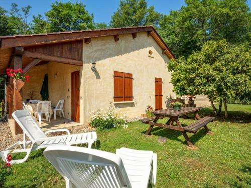 G�te Tursac, 2 Pi�ces, 2 Personnes - Fr-1-616-131