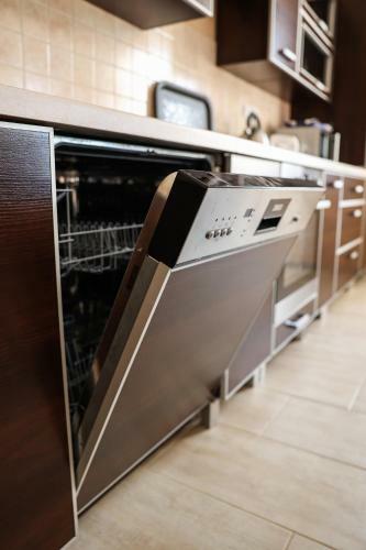 Hostal Szarvas Apartman - Jakuzzis Vend�gh�z M�ny