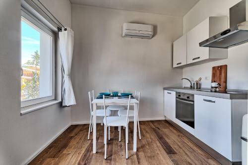 Marina Apartments