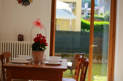 Apartamento Casa "giardino Sulla Baia"