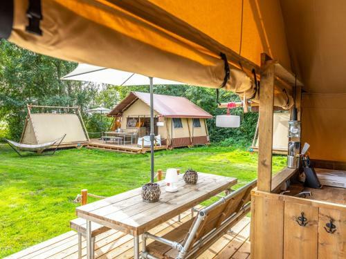 Lodge Holidays - Watersportcamping Heeg