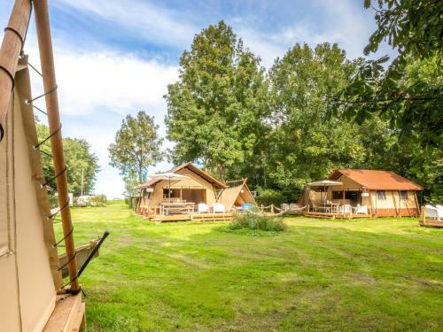 Lodge Holidays - Watersportcamping Heeg