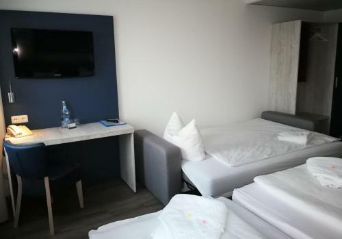 Hotel Near By