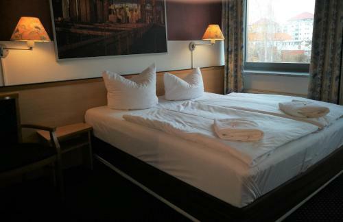 Hotel Near By
