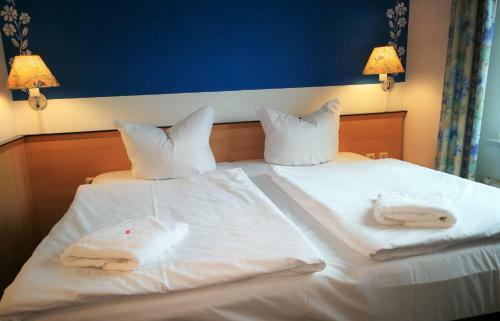 Hotel Near By