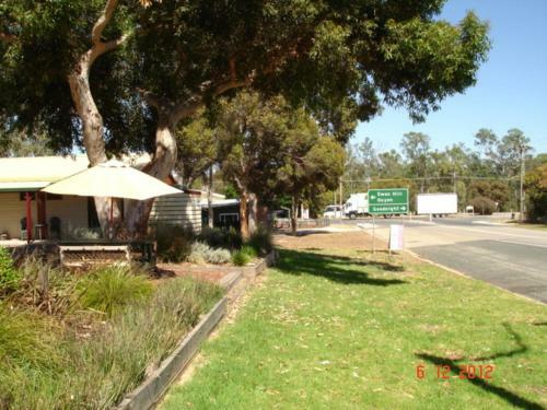Tooleybuc Country Roads Motor Inn