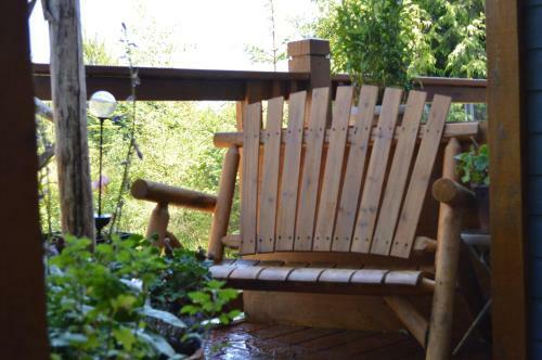 Easy On The Edge B&B